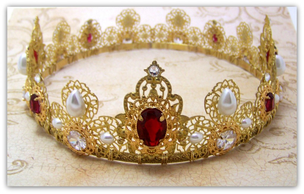 medieval-jewelry-crowns