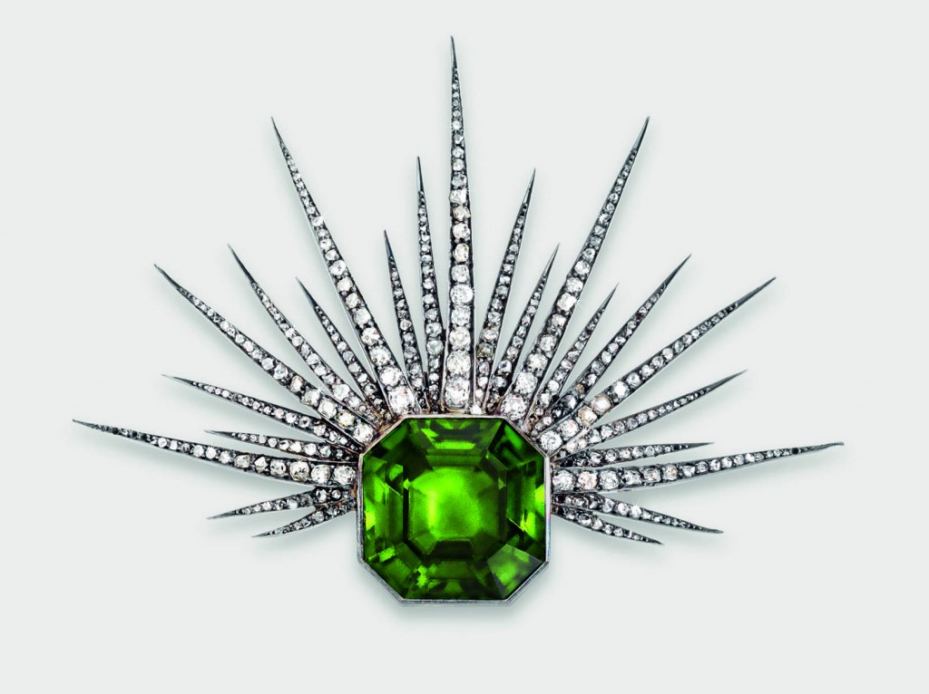 J. Chaumet Peridot Diamond brooch (end of 19th Cent.)