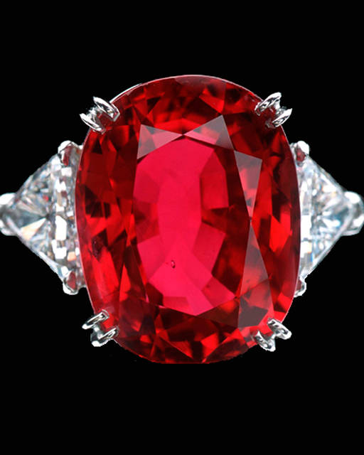 ruby jewelry: The Carmen Lúcia Ruby