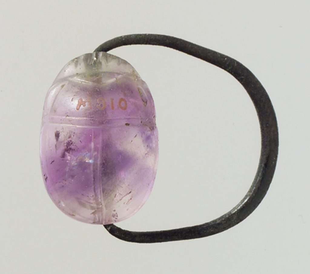 Ancient Egyptian Jewelry: Scarab Finger Ring from the Middle Kingdom. Made of Amethyst and copper